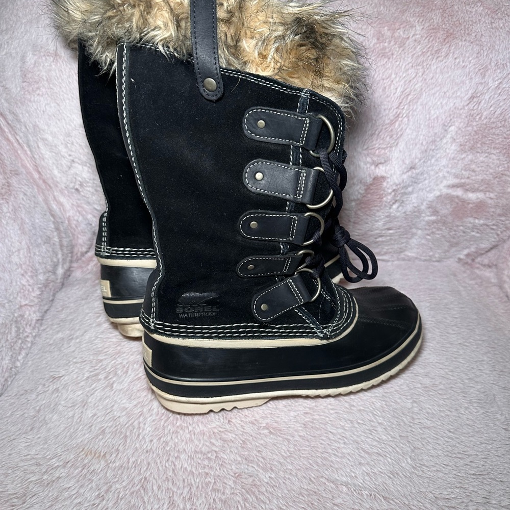 Sorel Black Winter Boots with Fur Trim